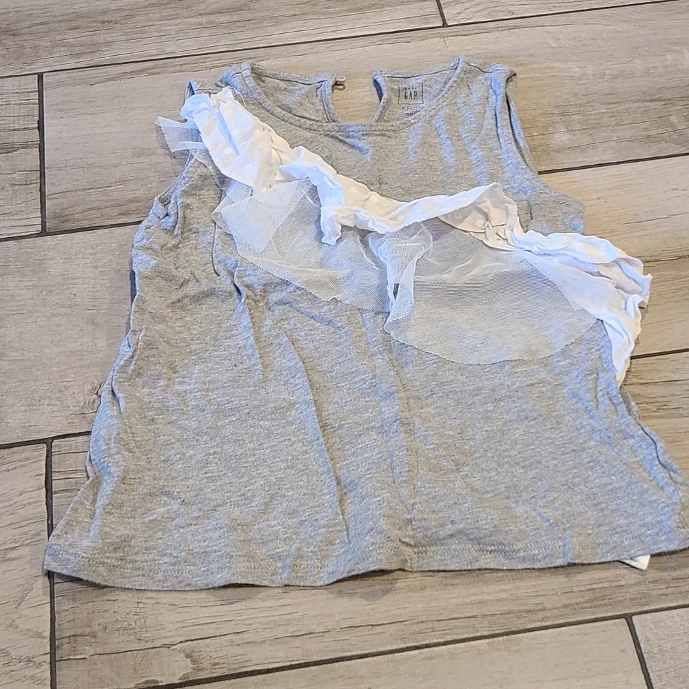 🦔Gap Girls lace ruffle tank☀️